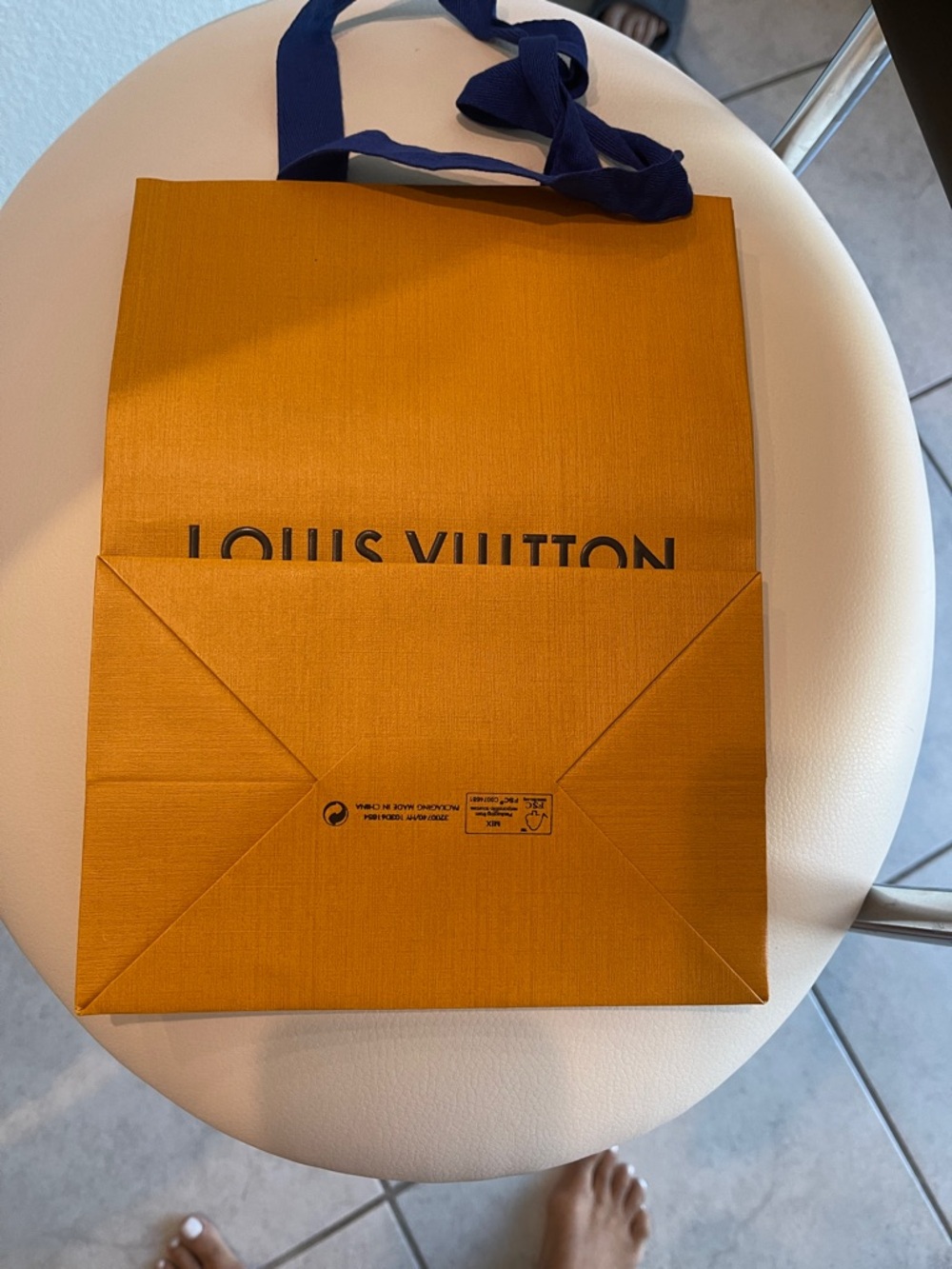 Louis Vuitton Orange Gift Bag with Blue Ribbon Handles - Picture 2 of 2